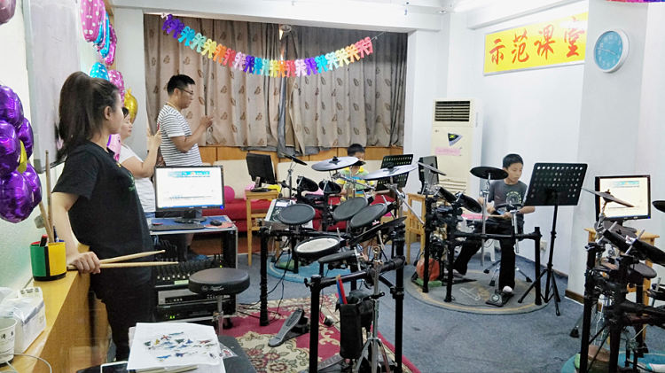 吴涛鼓校庆六一儿童节活动